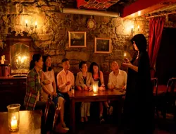 Evening Underground Ghost Tour in Edinburgh with Optional Glass of Whiskey